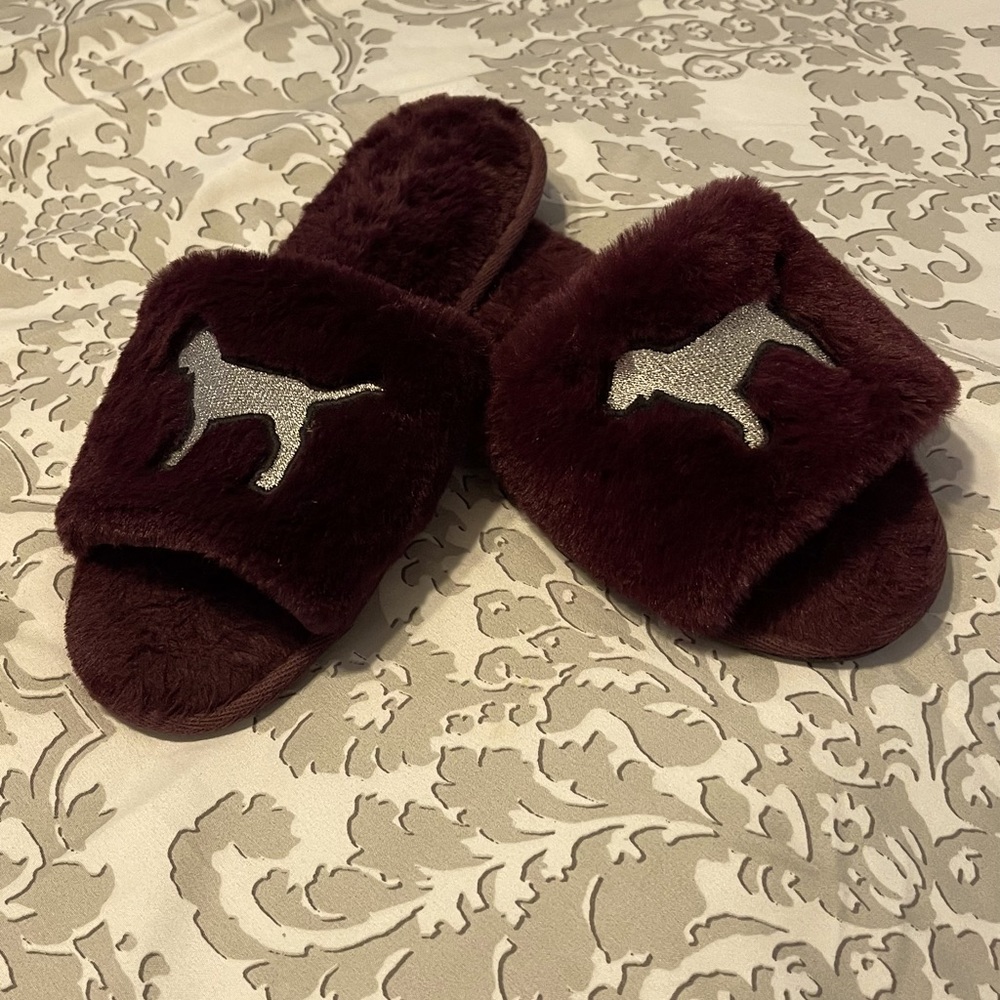 VS PINK Slippers